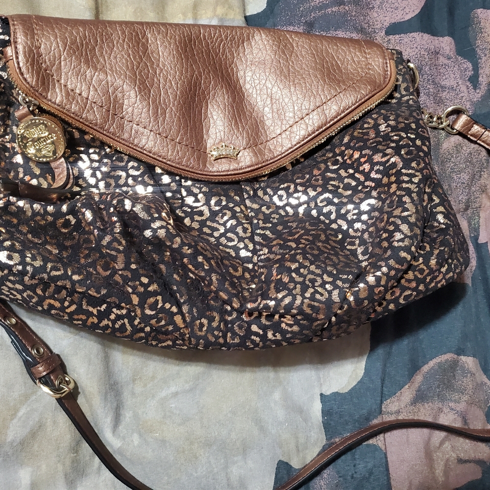 Women's Brown Metallic Leopard Print Crossbody Bag